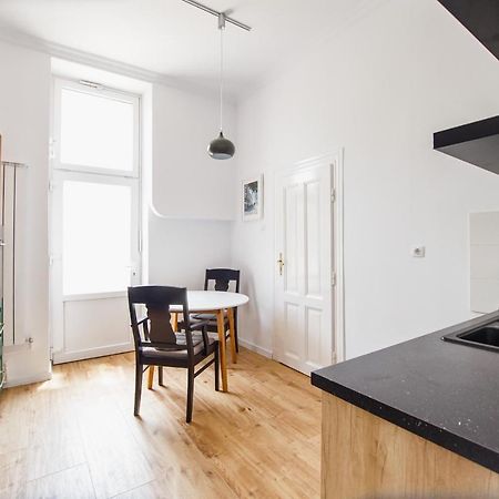 Spacious Riverviews Apartment Near Piata Unirii 拉迪亚 外观 照片