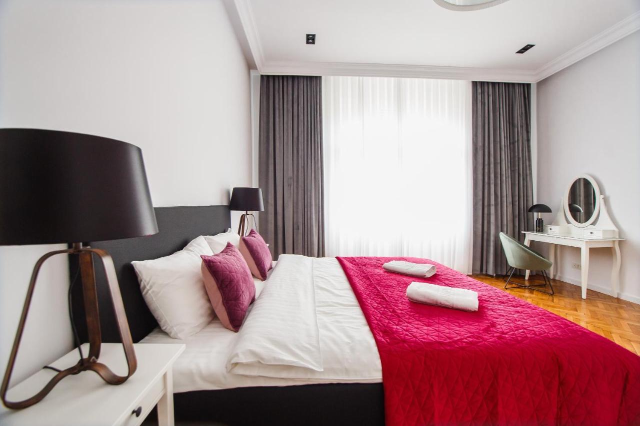 Spacious Riverviews Apartment Near Piata Unirii 拉迪亚 外观 照片