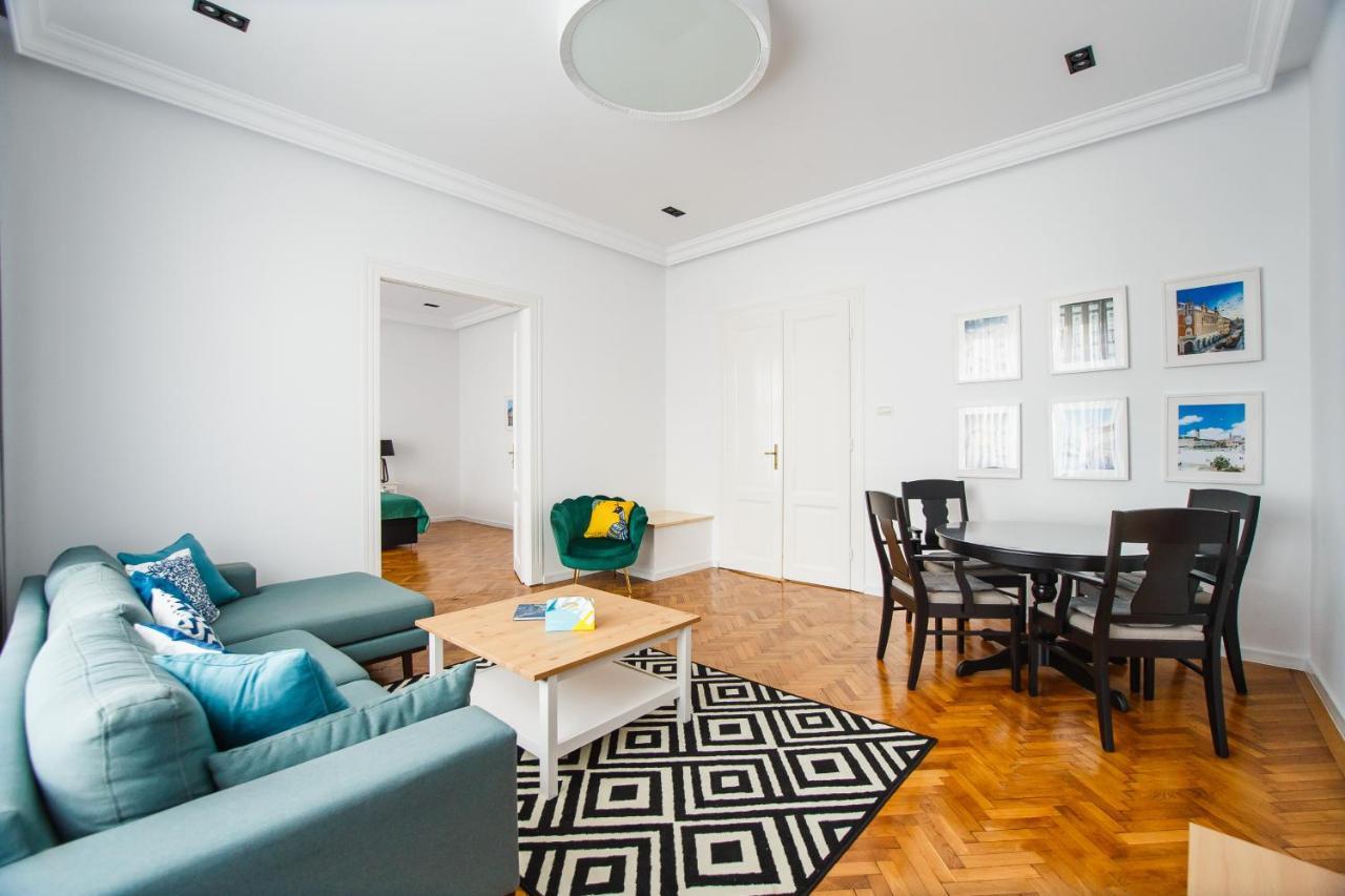 Spacious Riverviews Apartment Near Piata Unirii 拉迪亚 外观 照片