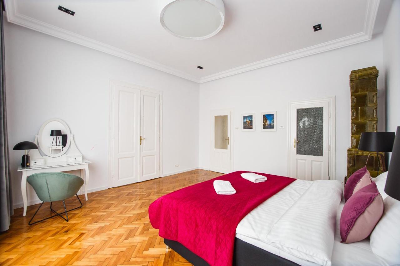 Spacious Riverviews Apartment Near Piata Unirii 拉迪亚 外观 照片