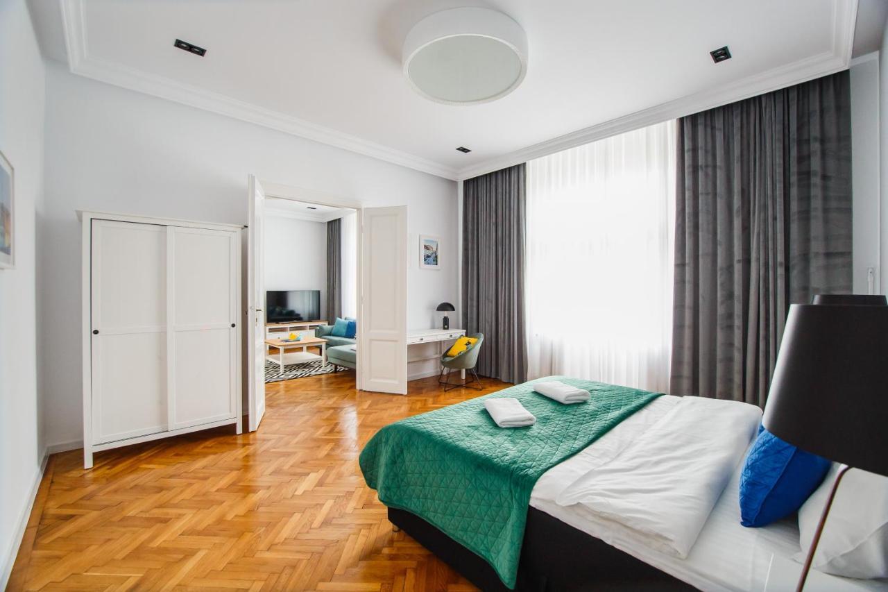 Spacious Riverviews Apartment Near Piata Unirii 拉迪亚 外观 照片