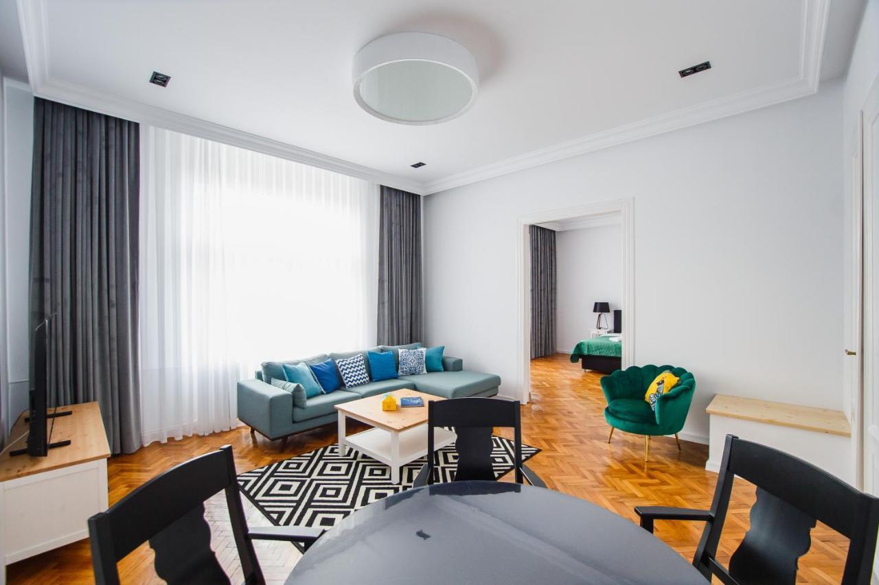 Spacious Riverviews Apartment Near Piata Unirii 拉迪亚 外观 照片