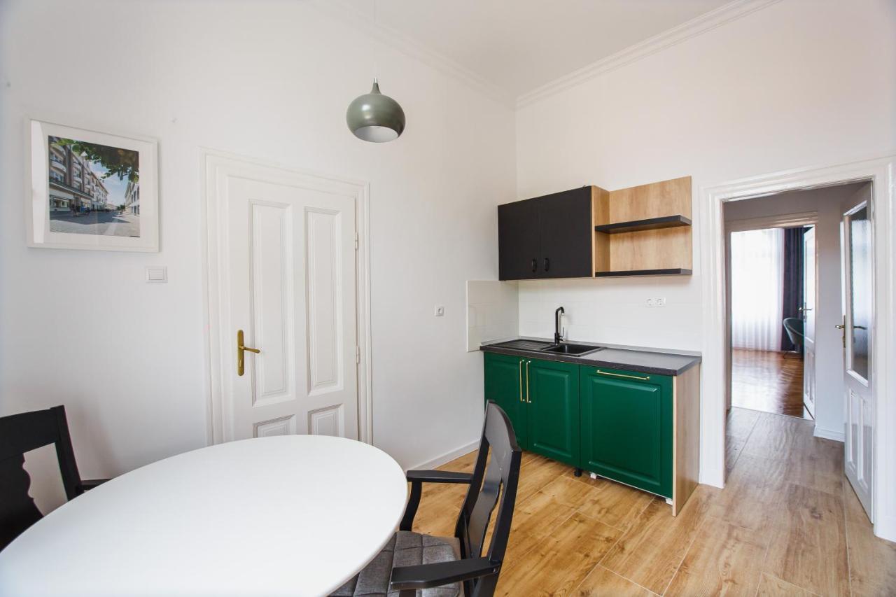 Spacious Riverviews Apartment Near Piata Unirii 拉迪亚 外观 照片