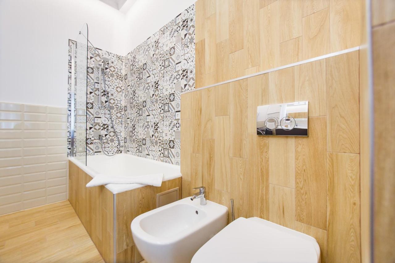 Spacious Riverviews Apartment Near Piata Unirii 拉迪亚 外观 照片